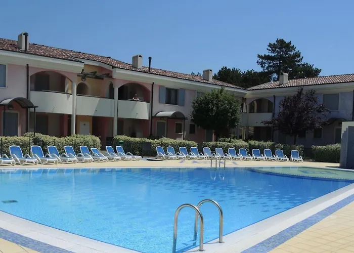 Garden With Pool In Village Appartement